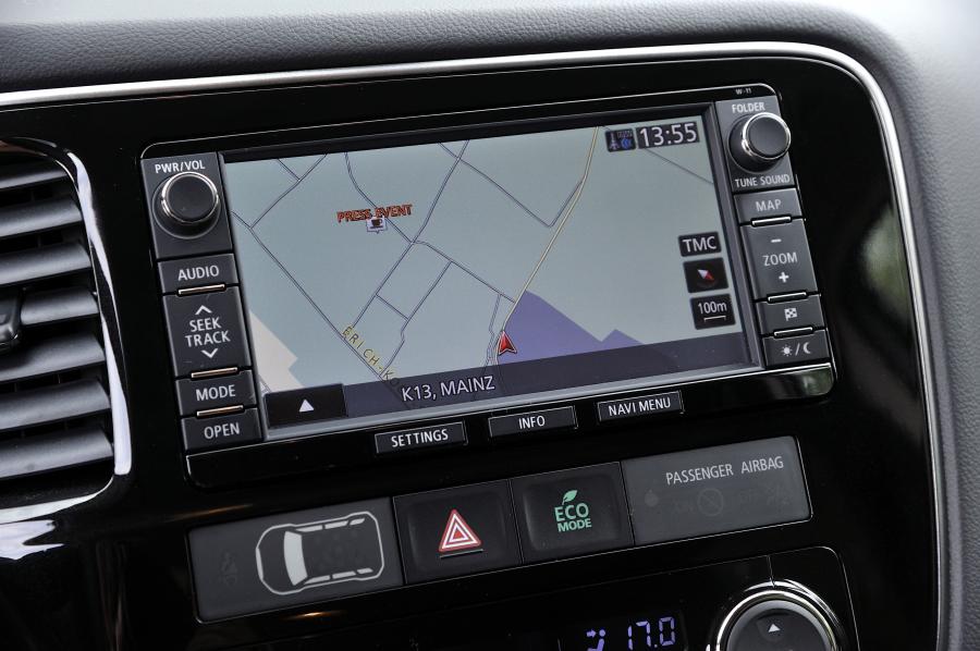  Mitsubishi Outlander 2012 года  (фото 23 из 89)